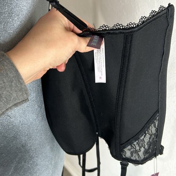 Adore Me- Medium- Floral Corset with straps and garter clips- blue black NWT - Picture 5 of 7